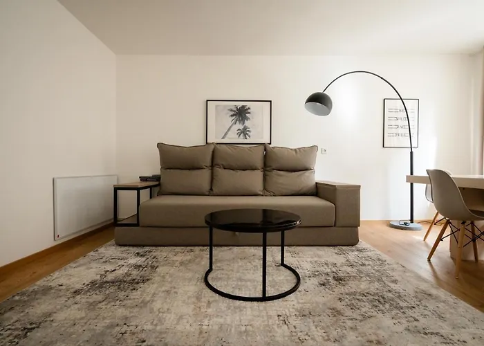 Old Town 2 Rooms/baths Dusseldorf