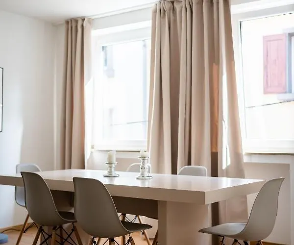 Old Town 2 Rooms/baths Daire