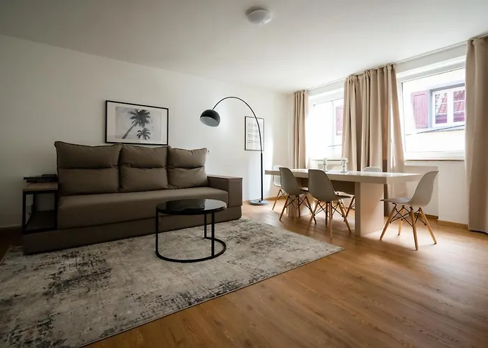 Old Town 2 Rooms/baths Διαμέρισμα